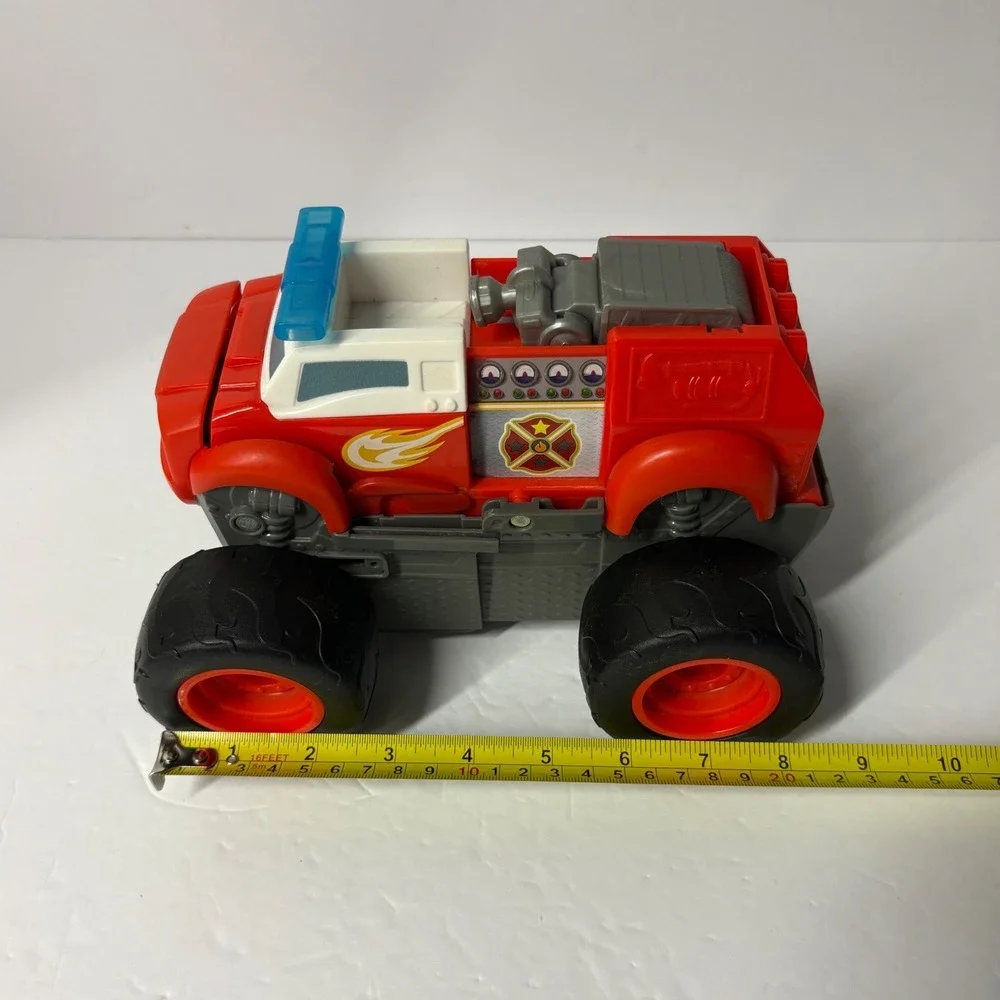 Blaze and the Monster Machines Transforming Fire Truck Blaze Sounds & Lights